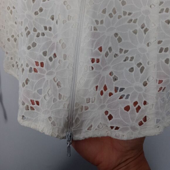 Samuel Dong white lace zip front blouse - Picture 4 of 6
